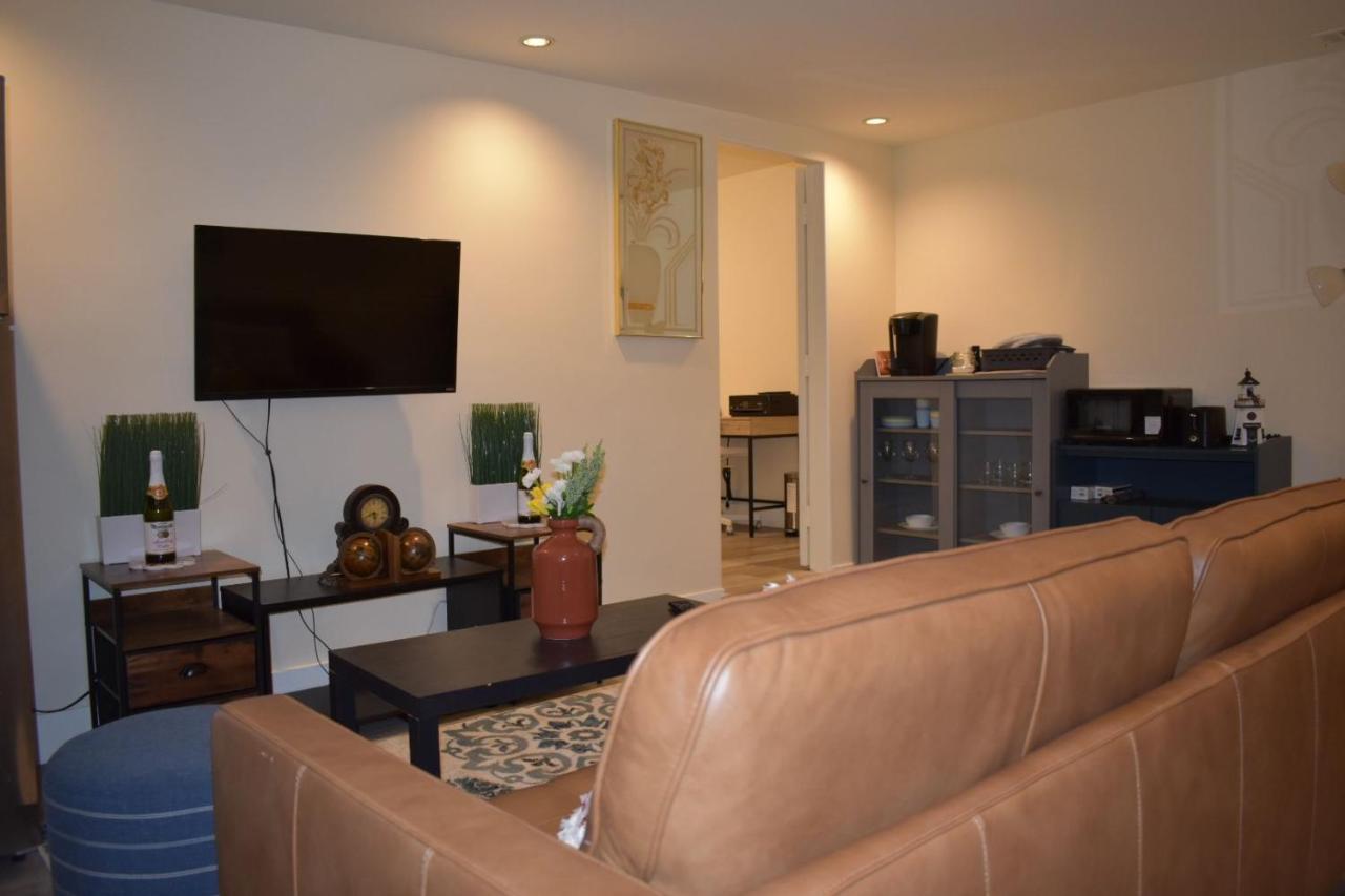 Charming Private Guest Suite Near Disney/Beach ウェストミンスター エクステリア 写真